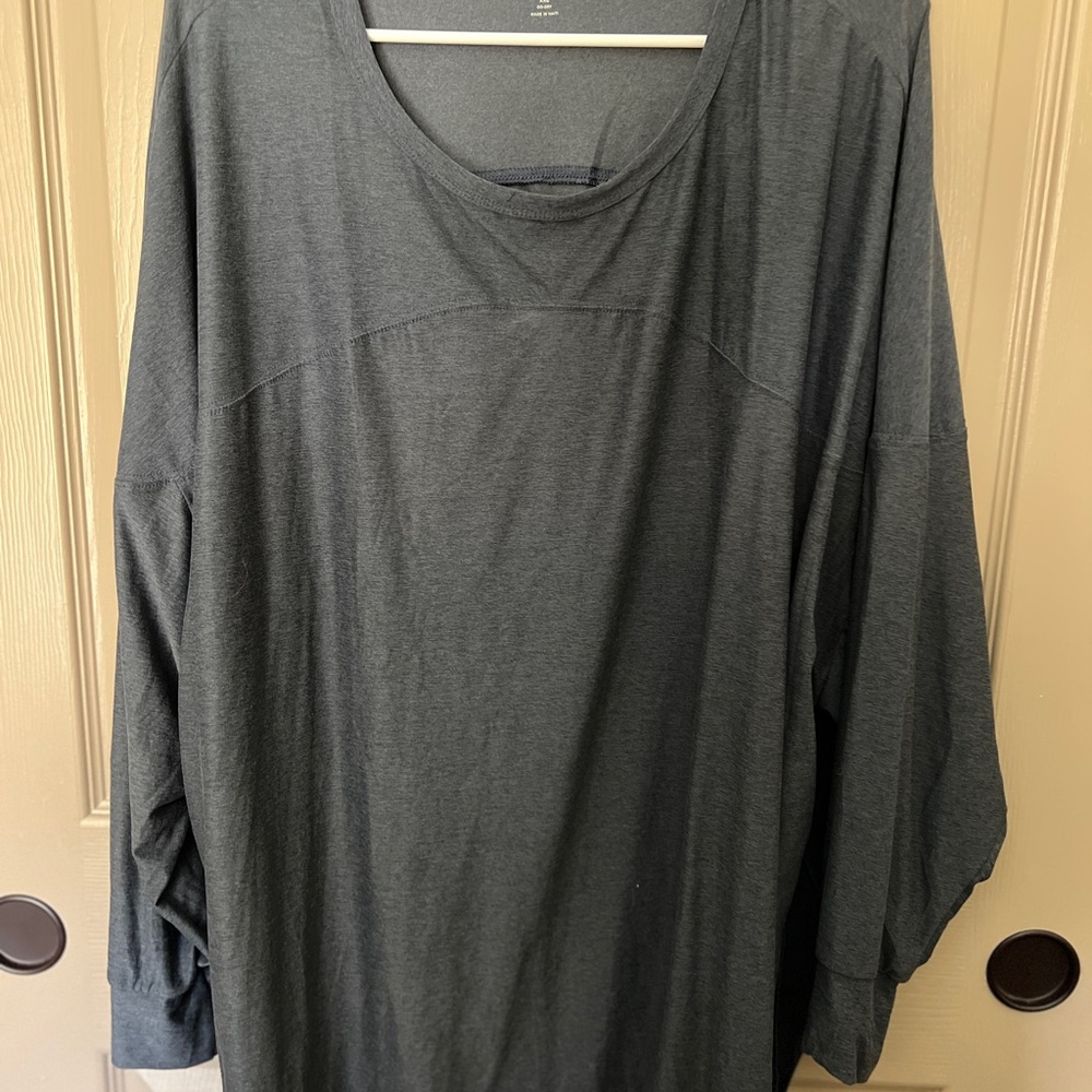 Women's Charcoal Top